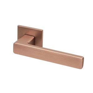 ������ ������� ����� Armadillo K.YM.TOFFEE AC-9, ���� � ������