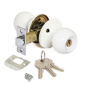 ������ ������� ������� Avers 6072-01-W, ����� � ������